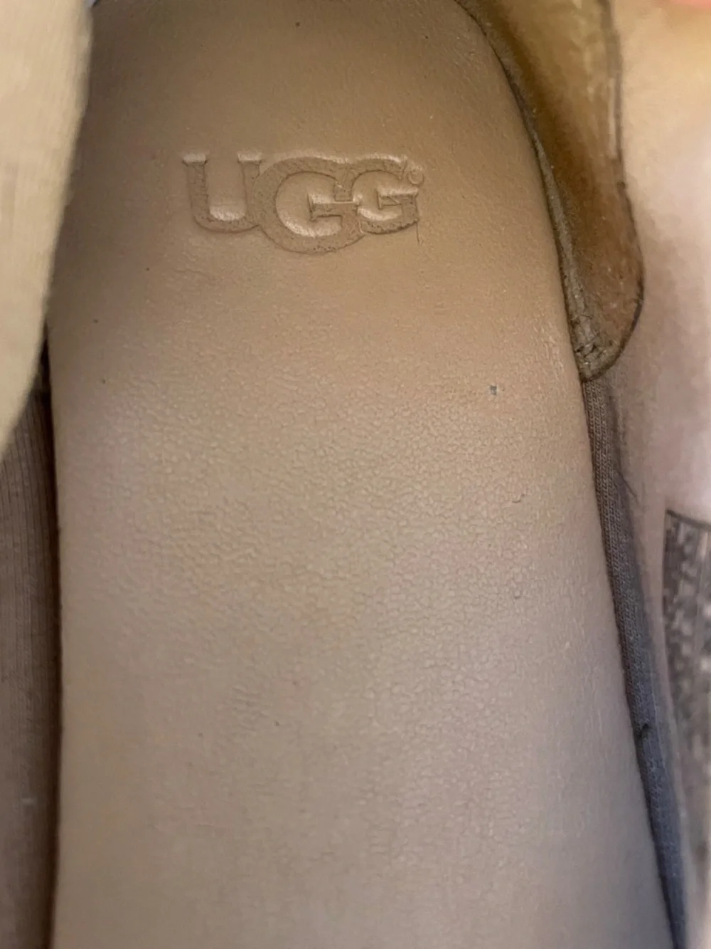 Women's UGG Neutral Linen Ballet Flats - Picture 8 of 10